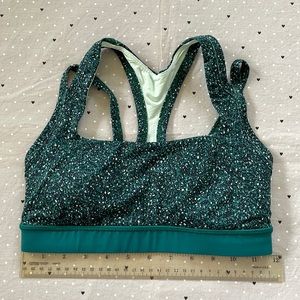 Lululemon sports bra